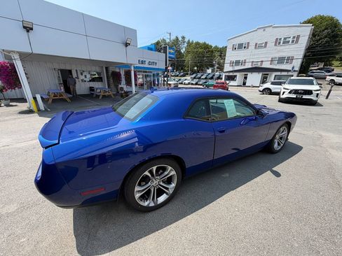 Used 2021 Dodge Challenger GT w/ Plus Package RWD image 6