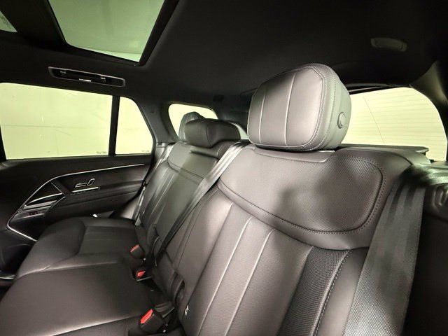 New 2026 Land Rover Range Rover SE AWD/4WD image 26