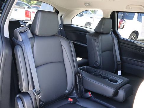 New 2026 Honda Odyssey EX-L image 8