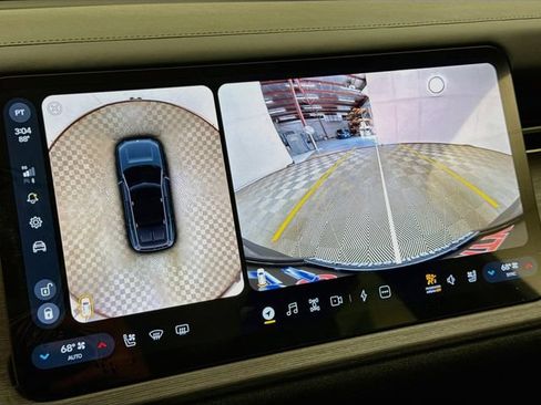 Used 2027 Rivian R2 Performance Dual AWD/4WD image 14