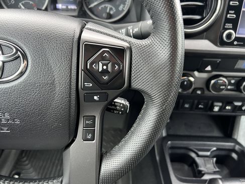 Used 2021 Toyota Tacoma TRD Off-Road w/ Technology Package image 28