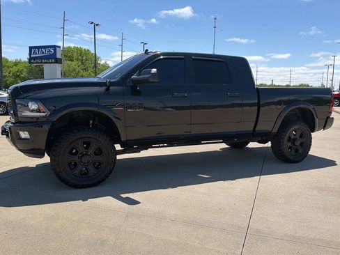 Used 2018 RAM 2500 Laramie w/ Sport Appearance Group AWD/4WD image 6