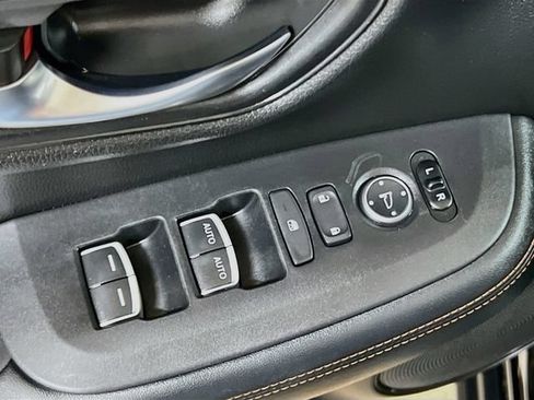 Used 2024 Honda HR-V Sport image 17