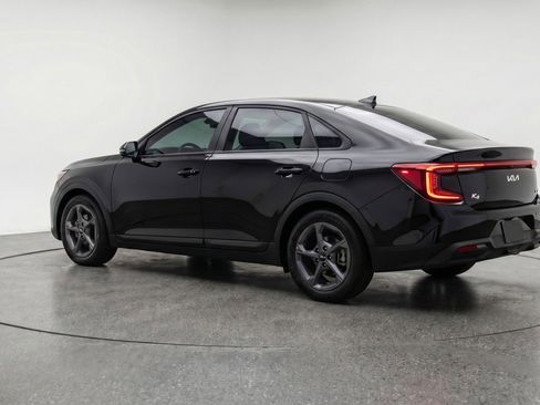 Used 2025 Kia K4 LXS image 6