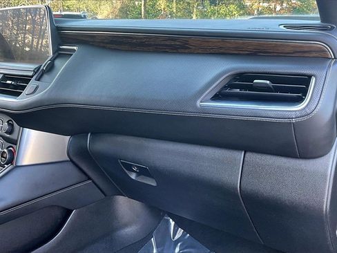 Certified 2022 Chevrolet Suburban Premier image 24