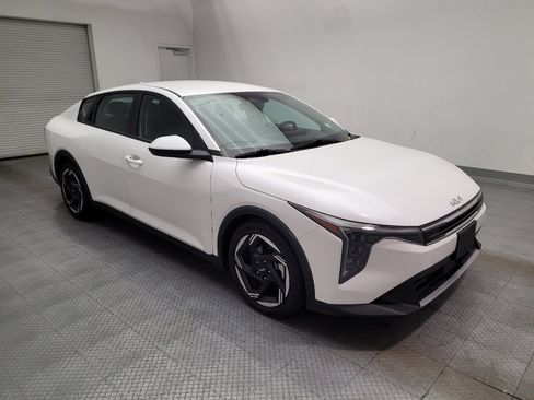 Used 2025 Kia K4 EX FWD image 13