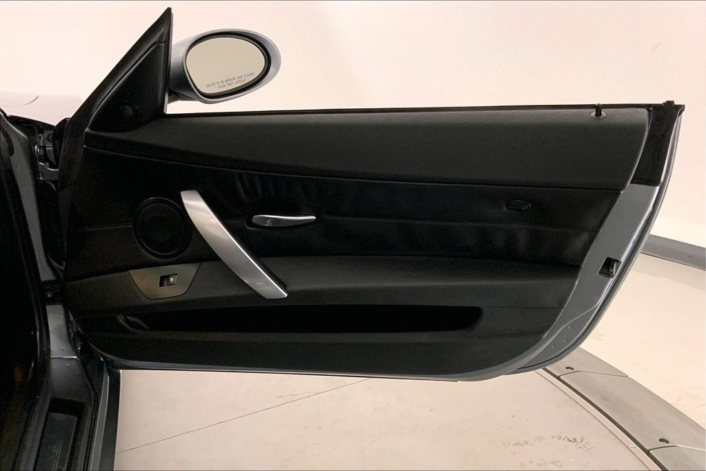 Used 2006 BMW M Roadster RWD image 21