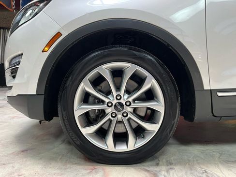 Used 2019 Lincoln MKC Select w/ Select Plus Package AWD/4WD image 32