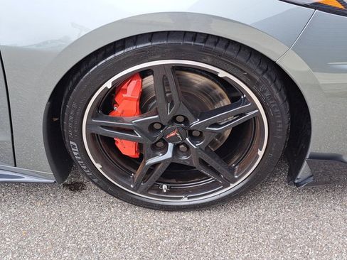 Used 2022 Chevrolet Corvette Stingray Premium Conv w/ Z51 Performance Package image 7