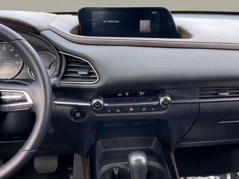 Used 2021 MAZDA CX-30 AWD 2.5 S w/ Premium Package image 9