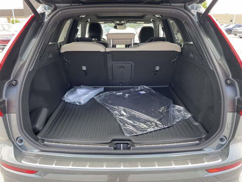 New 2026 Volvo XC60 B5 Plus w/ Protection Package Premier AWD/4WD image 32