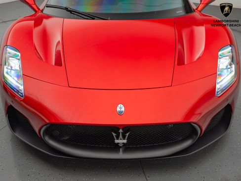 Used 2023 Maserati MC20 Coupe image 11