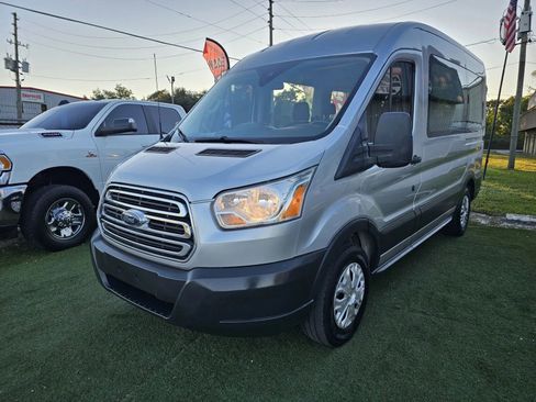 Used 2017 Ford Transit 150 XLT image 3