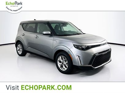 Used 2024 Kia Soul LX w/ Option Group 015