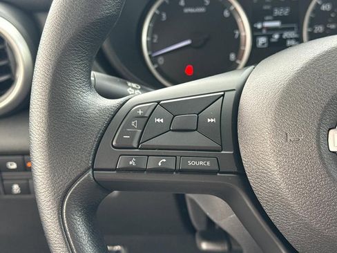 New 2025 Nissan Versa S image 18