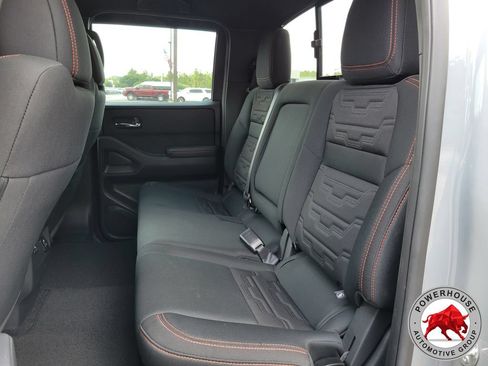 Used 2025 Nissan Frontier PRO-4X w/ Pro Convenience Package AWD/4WD image 15