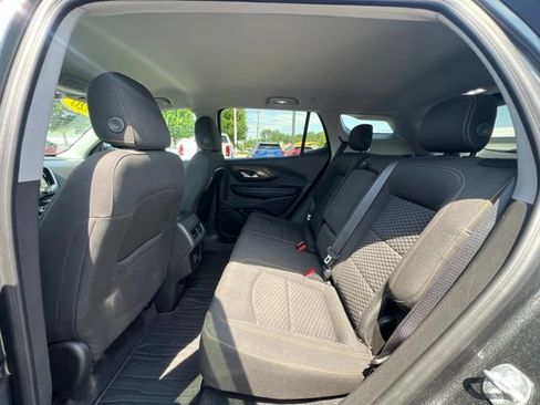 Used 2020 GMC Terrain SLE w/ Driver Convenience Package AWD/4WD image 17