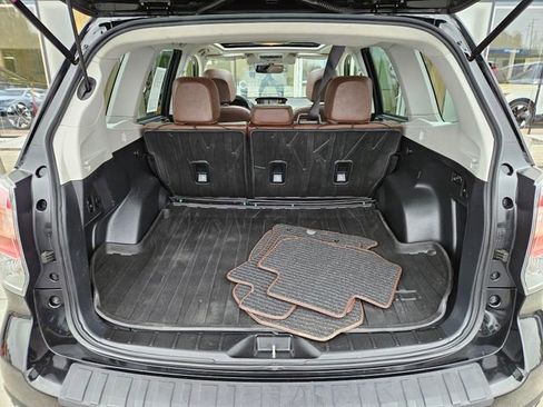 Used 2018 Subaru Forester 2.5i Touring w/ Popular Package #2 AWD/4WD image 12