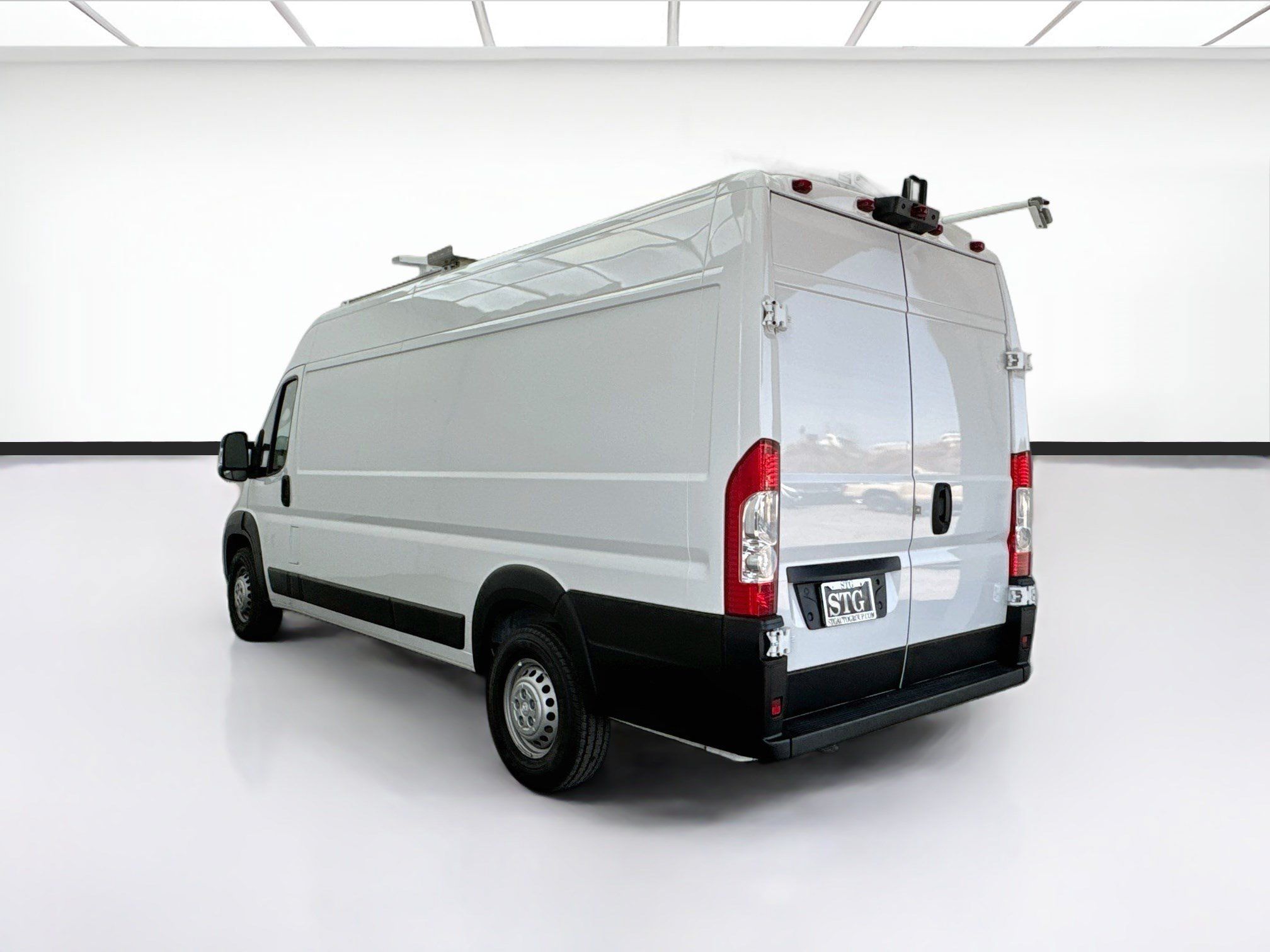 Used 2024 RAM ProMaster 3500 w/ Convenience Group FWD image 6
