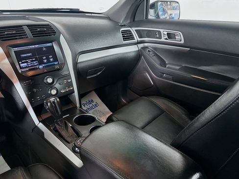 Used 2011 Ford Explorer XLT w/ 202A Rapid Spec Order Code AWD/4WD image 22