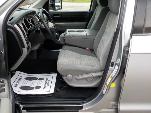 Used 2012 Toyota Tundra 4x4 Double Cab Long Bed w/ Convenience Pkg image 12