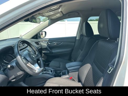 Used 2020 Nissan Rogue SV FWD image 11