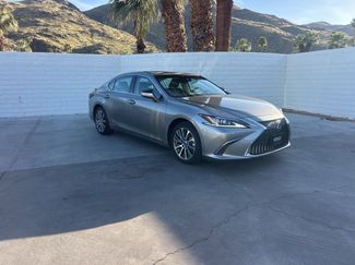 Used 2021 Lexus ES 300h w/ Premium Package video 3
