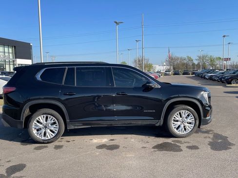 Used 2024 GMC Acadia Elevation w/ Luxury Package image 8