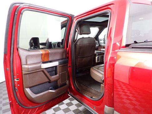 Used 2015 Ford F150 King Ranch w/ Equipment Group 601A Luxury AWD/4WD image 33