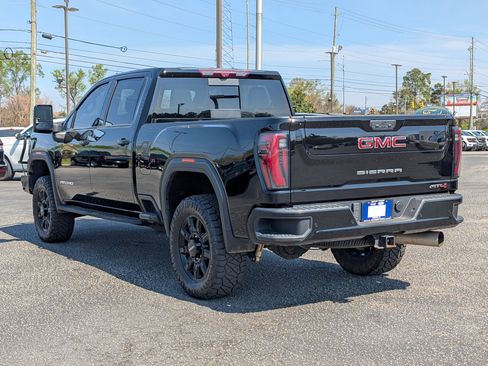 Used 2024 GMC Sierra 2500 AT4 w/ AT4 Premium Plus Package AWD/4WD image 13
