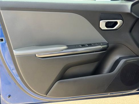 Used 2025 Kia K4 FWD image 24