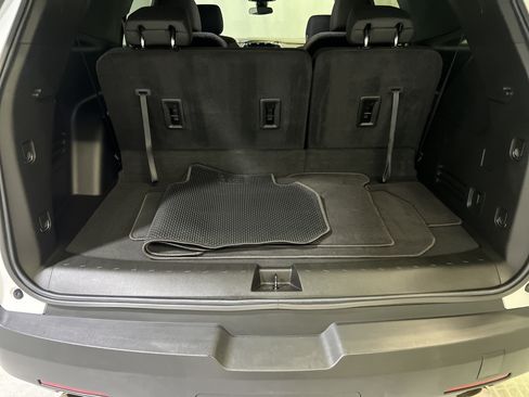 Certified 2023 Chevrolet Traverse LT FWD image 14
