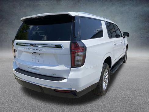 Used 2021 Chevrolet Suburban LT w/ Luxury Package AWD/4WD image 27