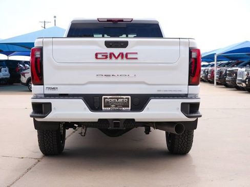 New 2026 GMC Sierra 2500 Denali w/ Denali Reserve Package AWD/4WD image 4