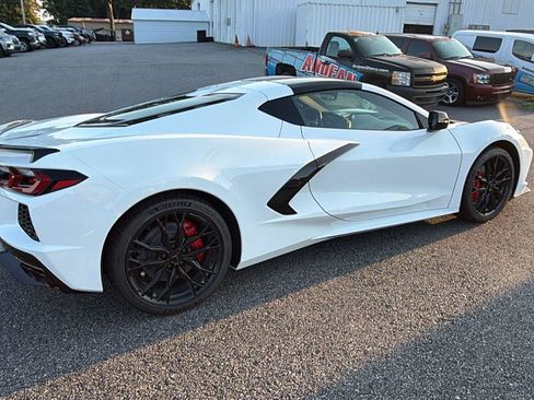 New 2027 Chevrolet Corvette Stingray Coupe w/ 1LT RWD image 9
