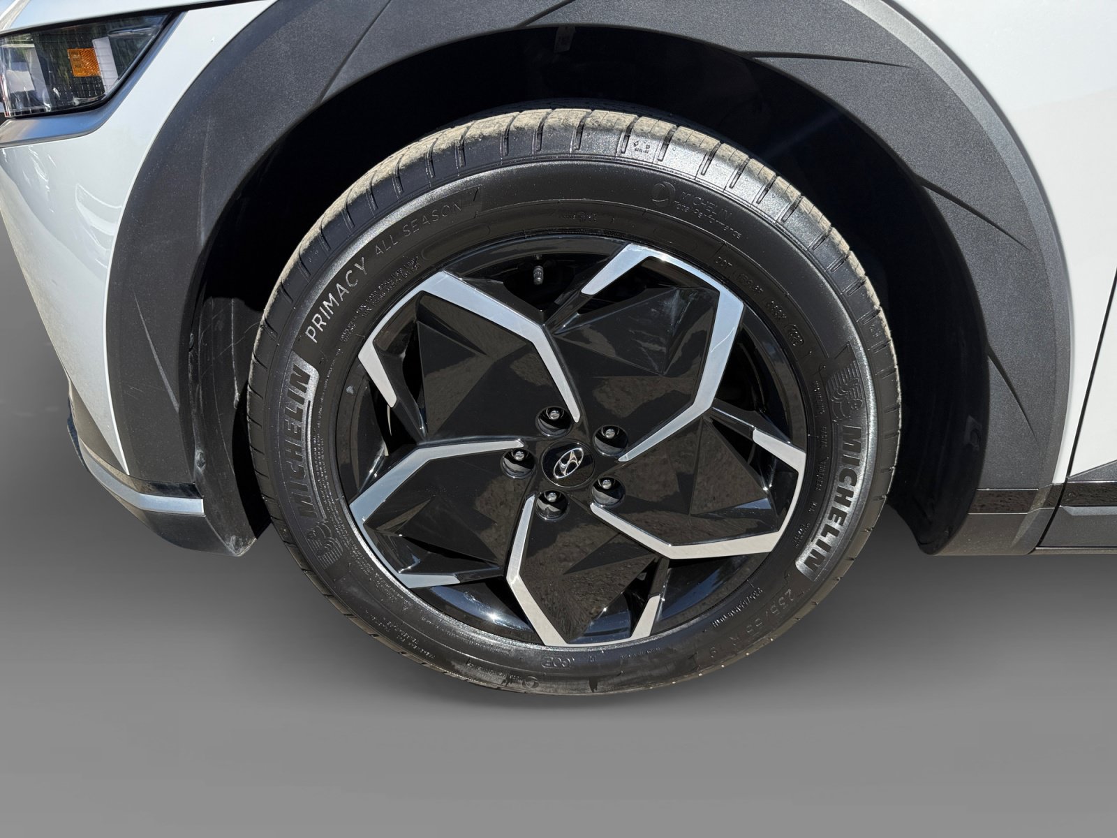 Certified 2024 Hyundai Ioniq 5 SEL RWD image 9