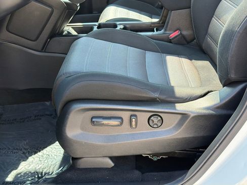 Used 2018 Honda CR-V EX image 16