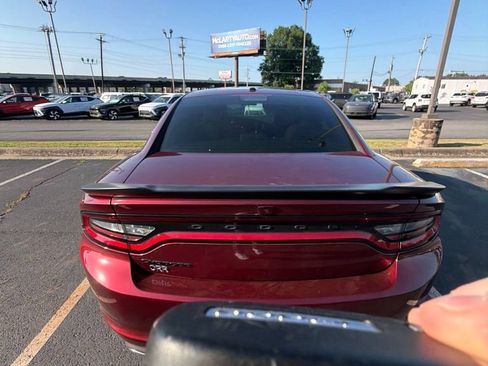 Used 2020 Dodge Charger SXT w/ Blacktop Package RWD image 3
