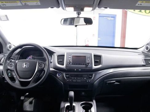Used 2017 Honda Ridgeline Sport image 15