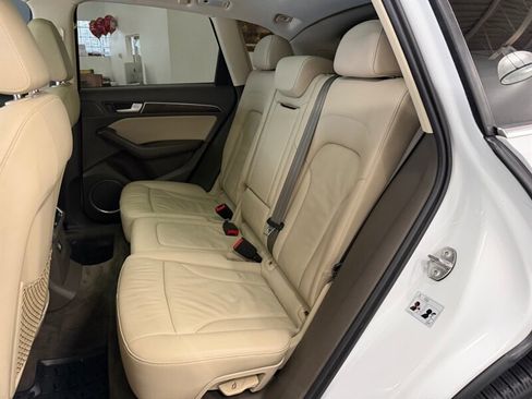 Used 2017 Audi Q5 2.0T Premium Plus w/ Technology Package image 35