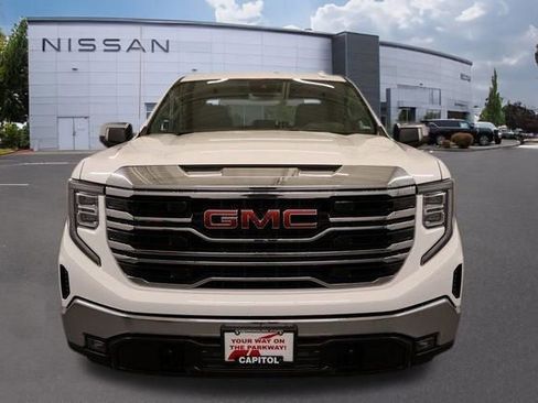 Used 2026 GMC Sierra 1500 SLT AWD/4WD image 6