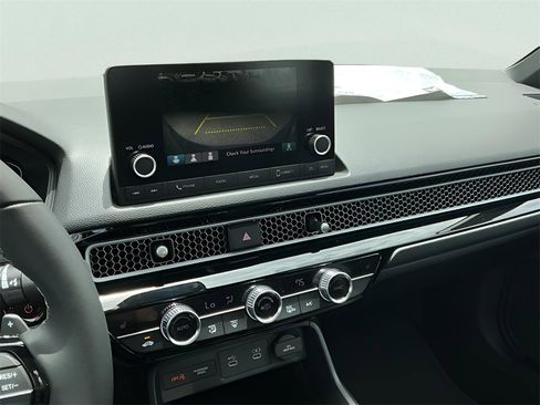 New 2025 Honda Civic Sport image 17