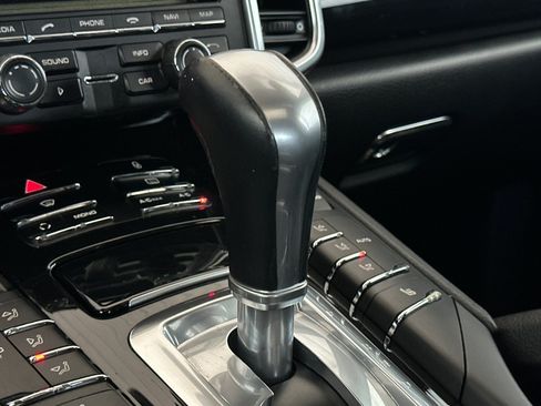 Used 2012 Porsche Cayenne AWD/4WD image 16