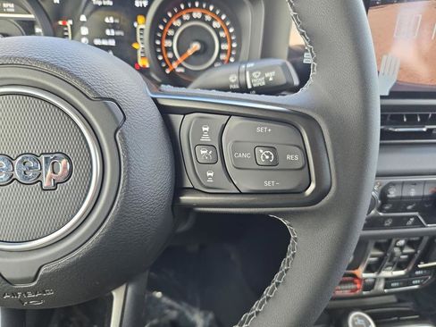 New 2026 Jeep Gladiator Mojave AWD/4WD image 25