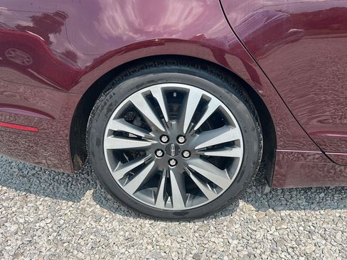 Used 2018 Lincoln MKZ Reserve w/ Climate Package FWD image 12