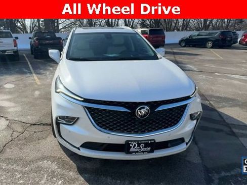 Used 2024 Buick Enclave Avenir w/ Avenir Technology Package image 3