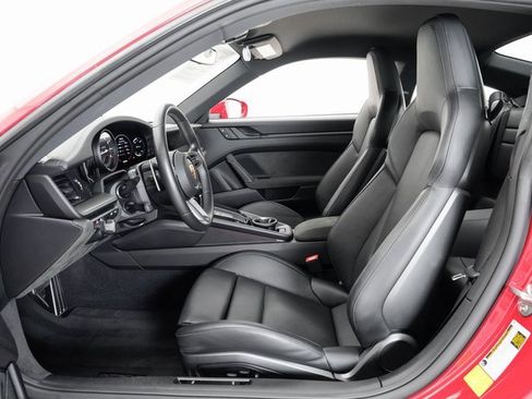 Used 2024 Porsche 911 Carrera GTS image 6