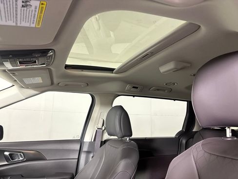 New 2026 Kia Carnival SX FWD image 17