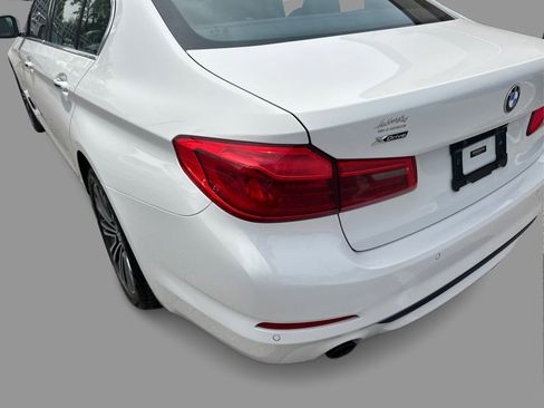 Used 2018 BMW 530i xDrive AWD/4WD image 22