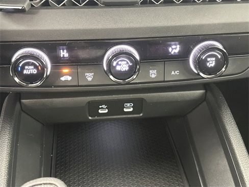 Used 2025 Honda Accord LX image 13